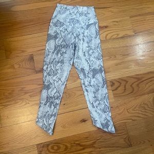 Aerie offline snakeskin leggings